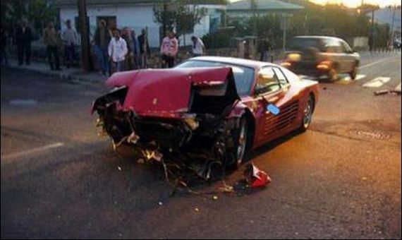 wreck_ferrari
