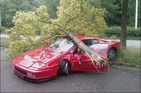 wreck_ferrari