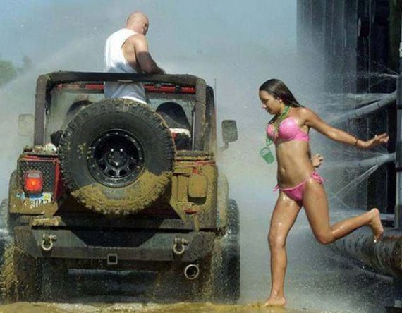 Hot-girls-Jeeps