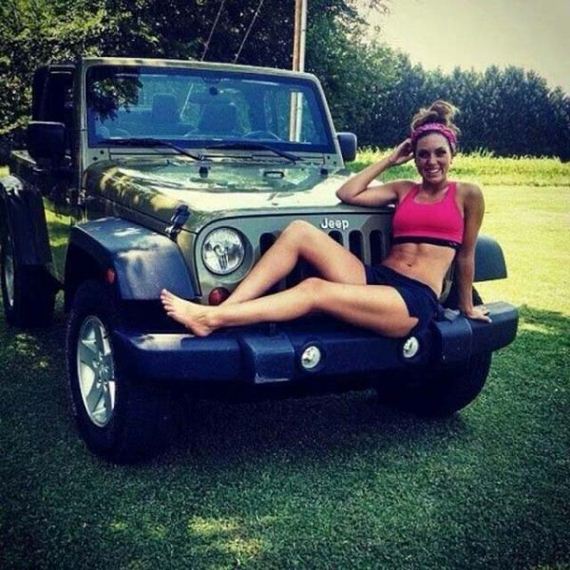 Hot-girls-Jeeps