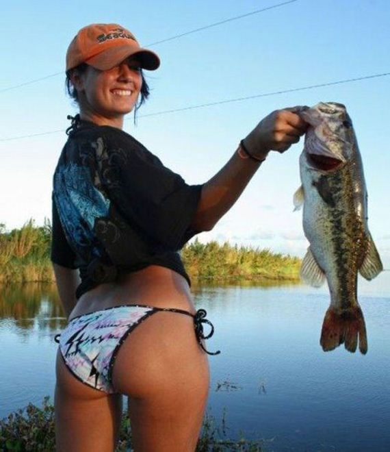 Hot-girls-fishing