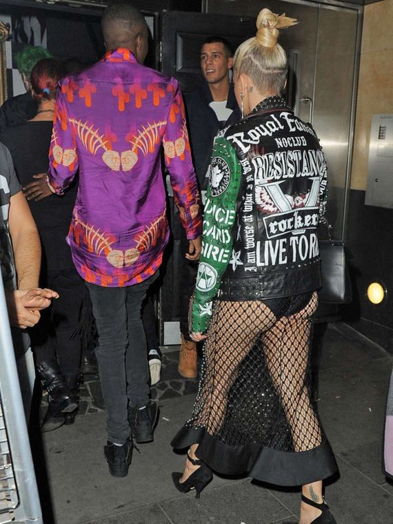 Rita-Ora-Hot-at-Cirque