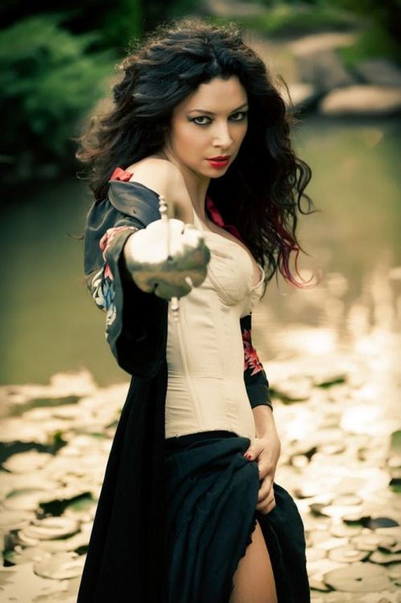Sexy-girl-pirate
