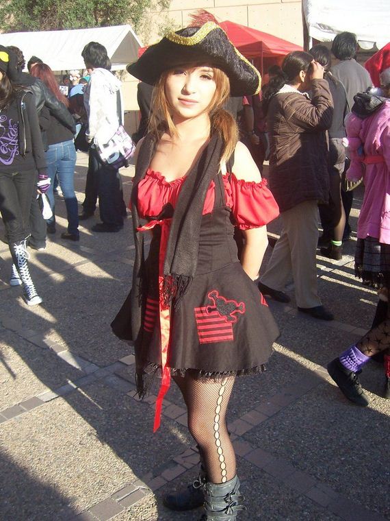 Sexy-girl-pirate