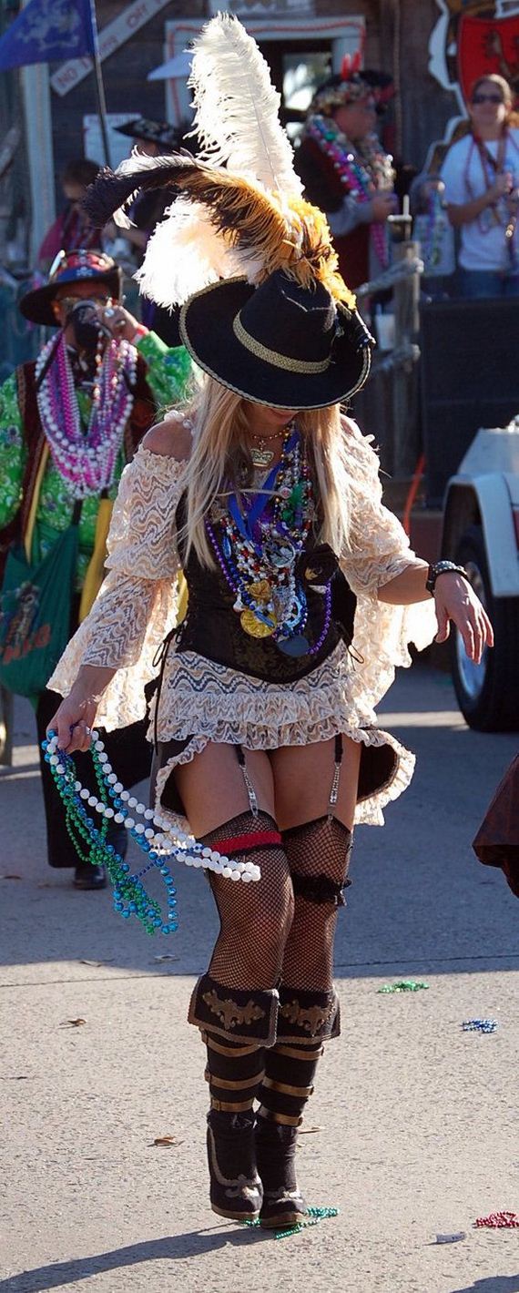 Sexy-girl-pirate