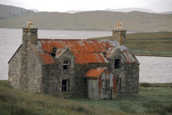 abandoned_village_houses