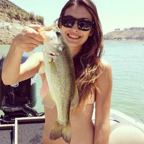 hot-girls-fishing-part2