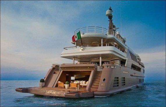 luxury_yacht