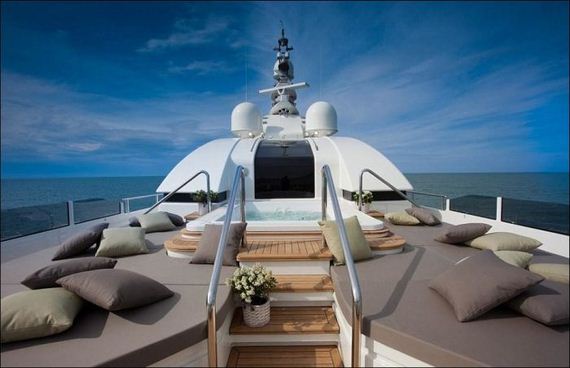 luxury_yacht