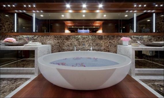luxury_yacht