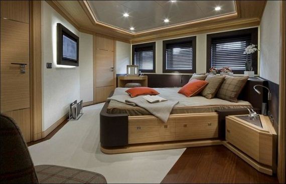 luxury_yacht