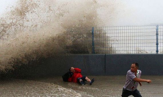 massive_tidal_wave