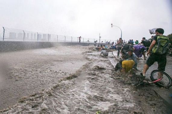 massive_tidal_wave