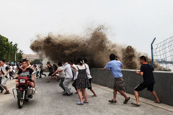 massive_tidal_wave