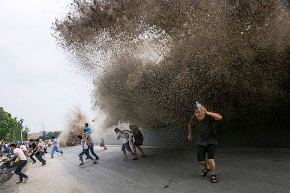 massive_tidal_wave