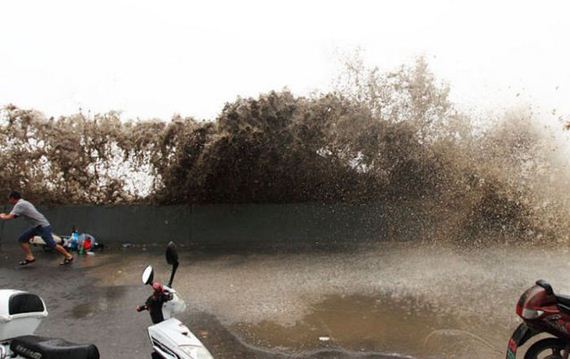 massive_tidal_wave