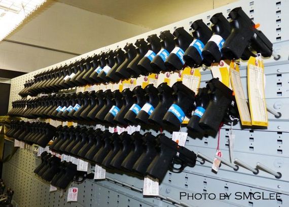 navy_seal_armory