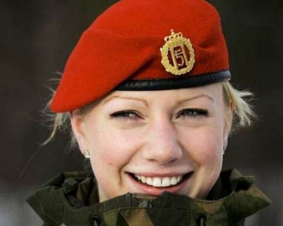 norwegian_military_girl