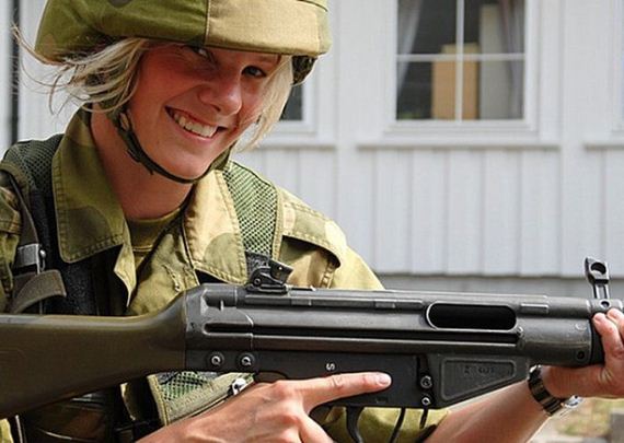 norwegian_military_girl