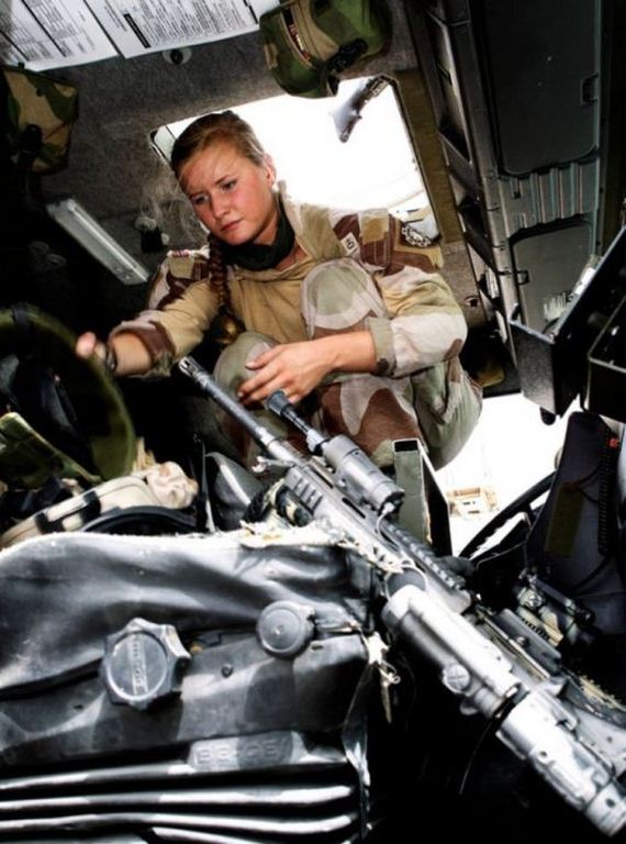 norwegian_military_girl