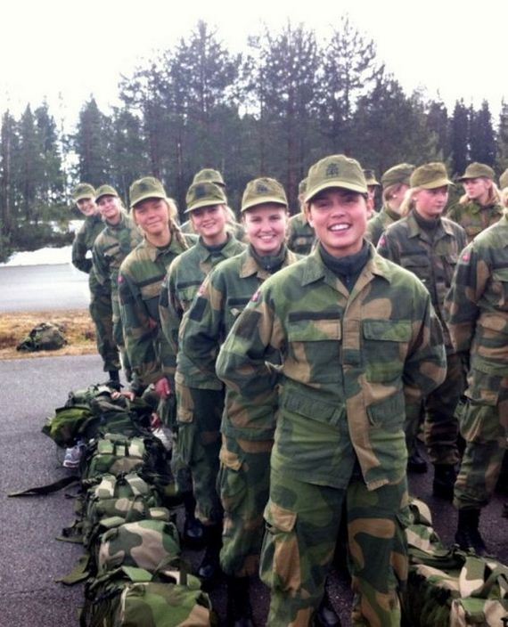 norwegian_military_girl