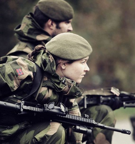 norwegian_military_girl