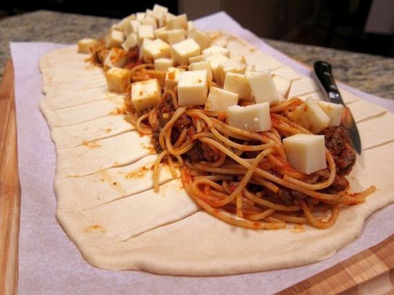 spaghetti_bread