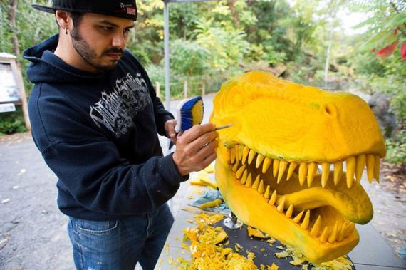 t_rex_pumpkin