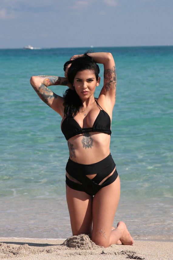 Cami-Li-in-Black