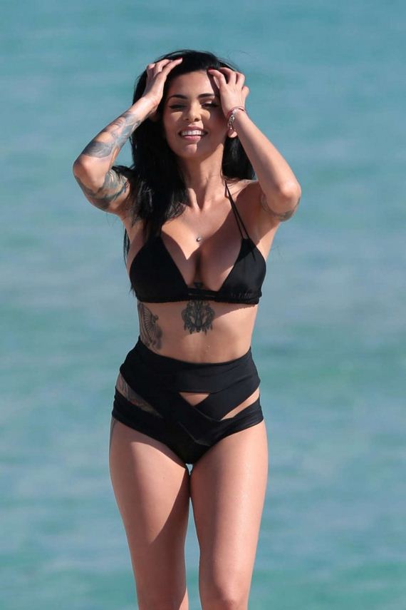Cami-Li-in-Black