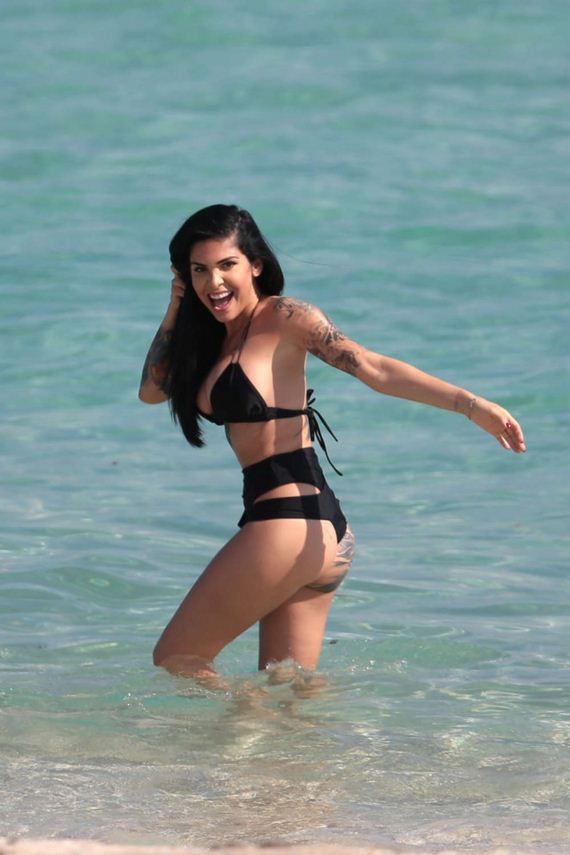 Cami-Li-in-Black
