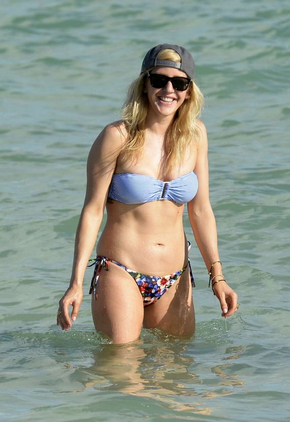 Ellie-Goulding-in-Bikini