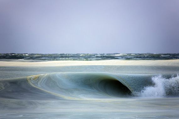 Giant-Freezing-Waves