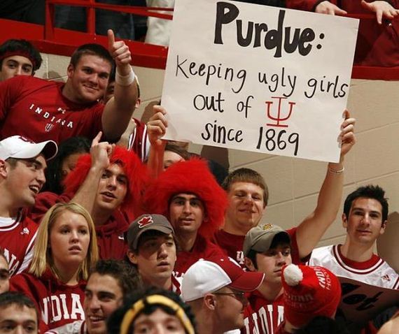 Holding-Funniest-Sports-Signs