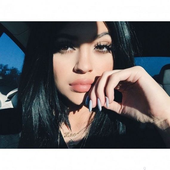 Kylie-Jenner-Hot