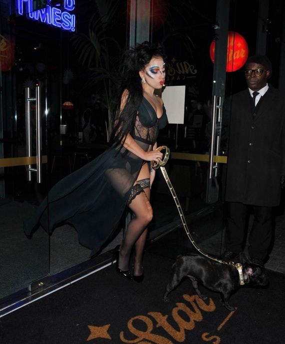 Lady-Gaga-in-Green-Dress