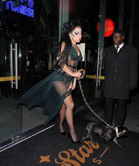 Lady-Gaga-in-Green-Dress