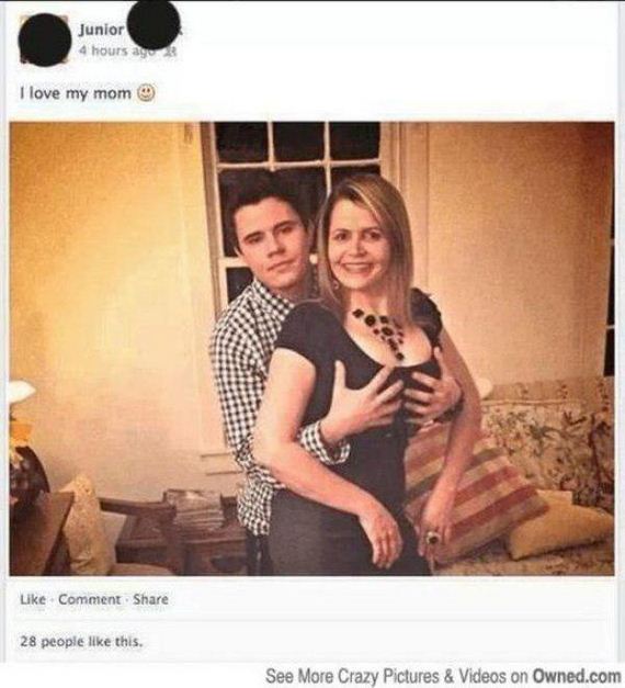 Moms-Facebook