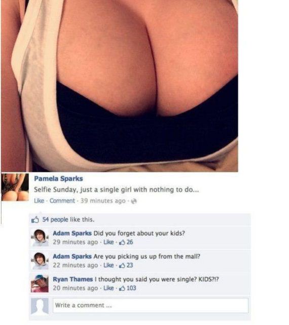Moms-Facebook
