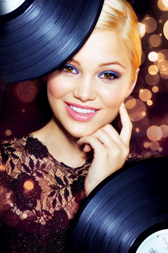 Olivia-Holt-Ricky