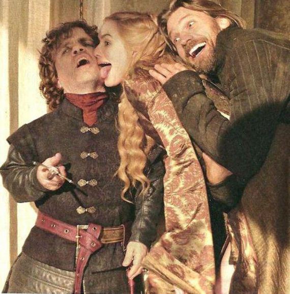 actors-goofing-off-between-takes