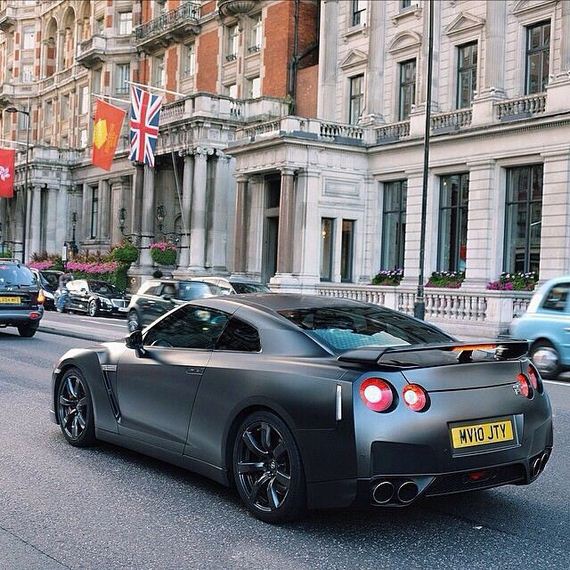 beautiful_cars_wild