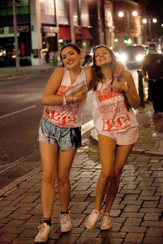 british_young_drinkers