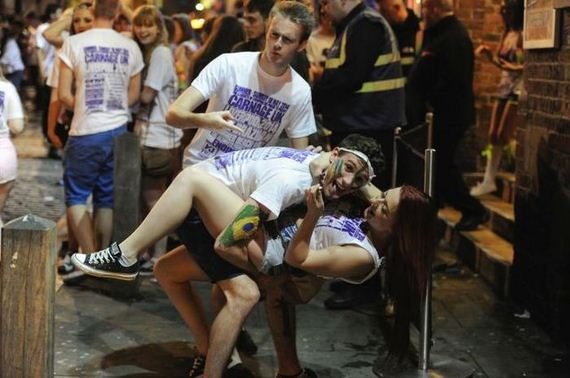british_young_drinkers