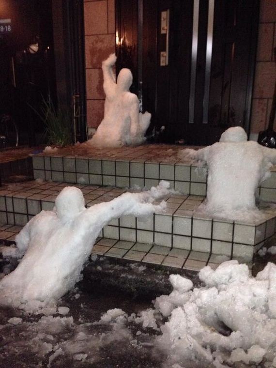 creepy-snowmen