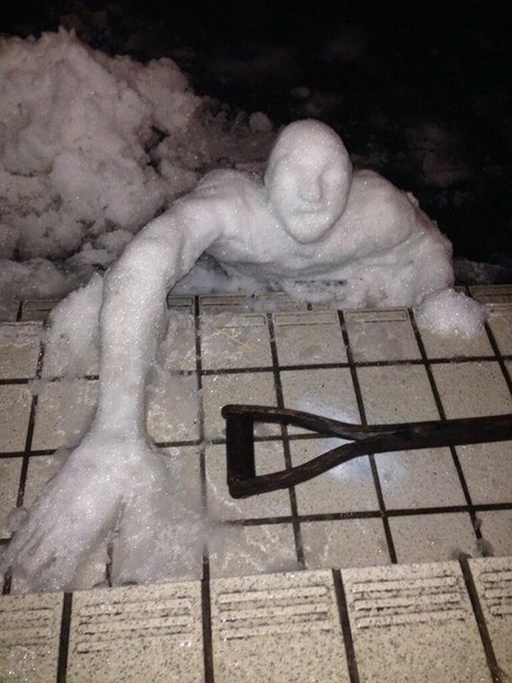creepy-snowmen