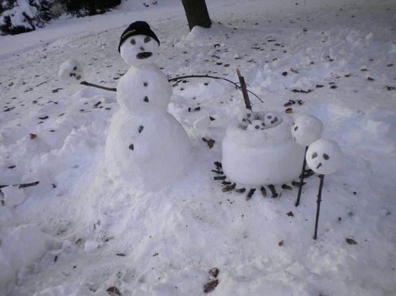 creepy-snowmen