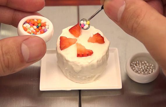 food-kitchen-tiny