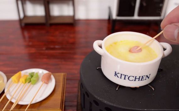 food-kitchen-tiny