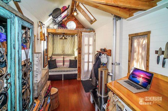 house-tiny-wheels